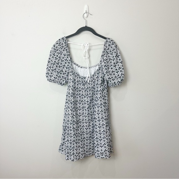 & Other Stories Frill Sleeve Embroidered Mini Dress White Blue Floral Tie Back - Picture 5 of 8